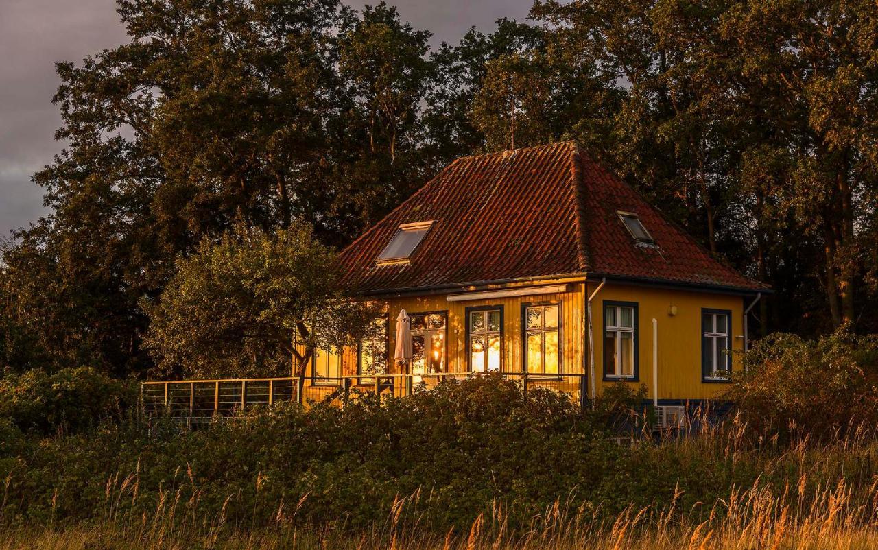 Skaerven Beachfront Apartments And Cottage Nyborg Exterior foto